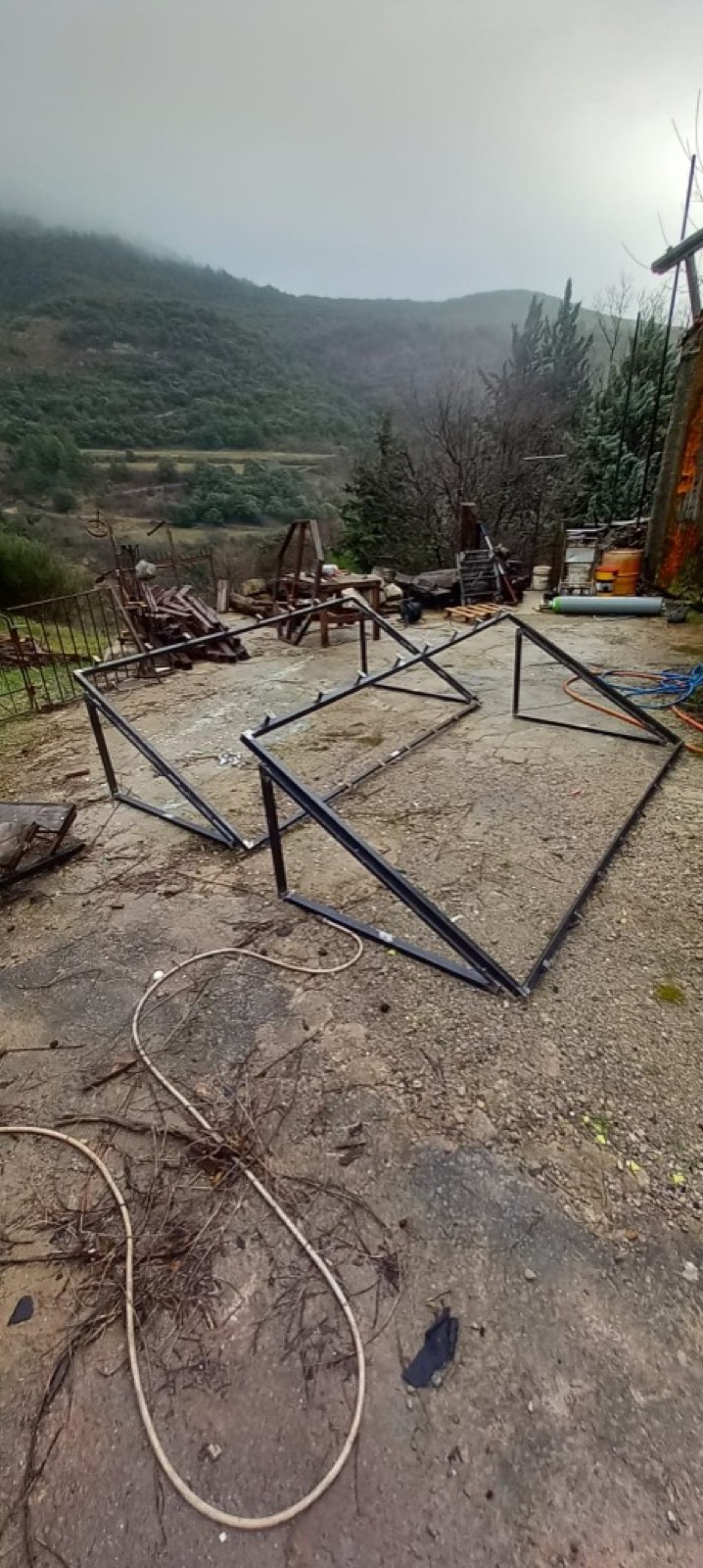 Supports pour panneaux solaires — vue principale